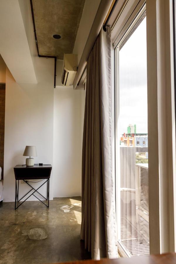 5880 Enriquez Residences Manilla Buitenkant foto