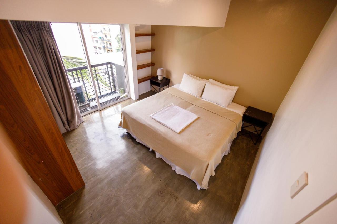 5880 Enriquez Residences Manilla Buitenkant foto