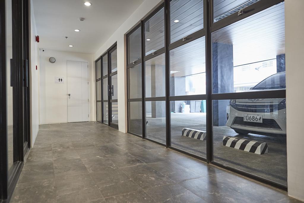 5880 Enriquez Residences Manilla Buitenkant foto